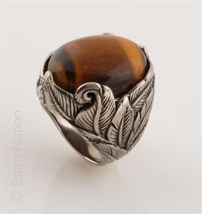 BAGUE OEIL DE TIGRE 
Importante bague en...
