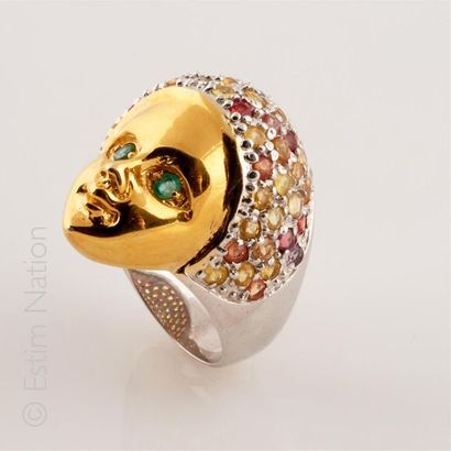 BAGUE EMERAUDE ET SAPHIRS 
Bague en argent...