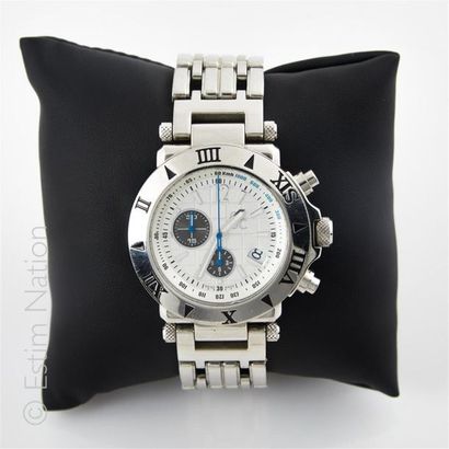 GUESS. Chrono en acier. Cadran signé dateur...