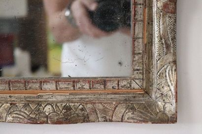 MIROIR A FRONTON rectangulaire dans un encadrement...