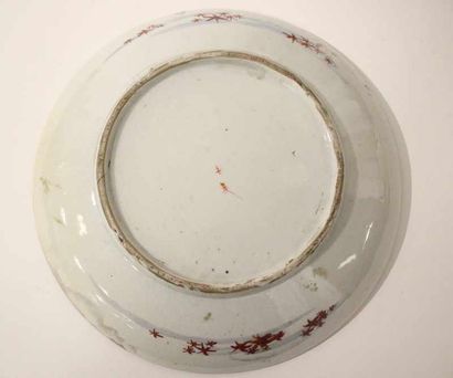 JAPON, vers 1900
PLAT rond en porcelaine...