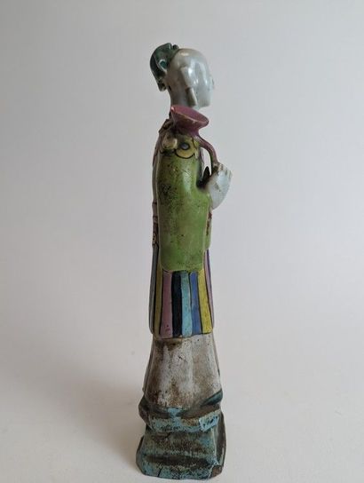 STATUETTE de geisha tenant un sceptre en...