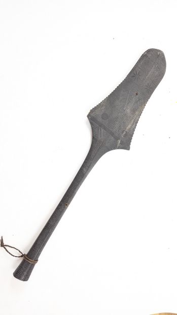 Kinikini-style CLUB, Fiji Islands
Hardwood...