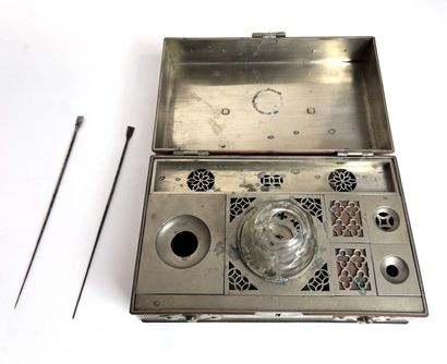CHINA, circa 1900
OPIUM SMOKING SET, consisting...