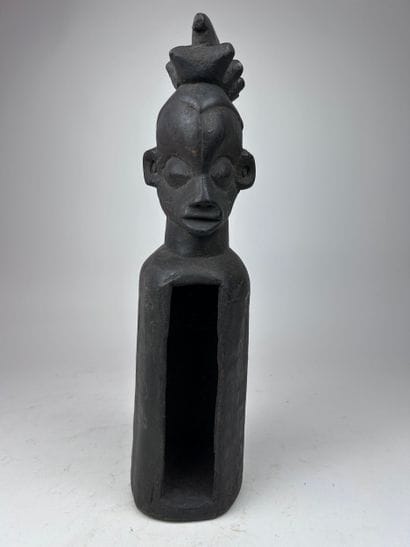 Yaka-style SLOT DRUM, Democratic Republic...