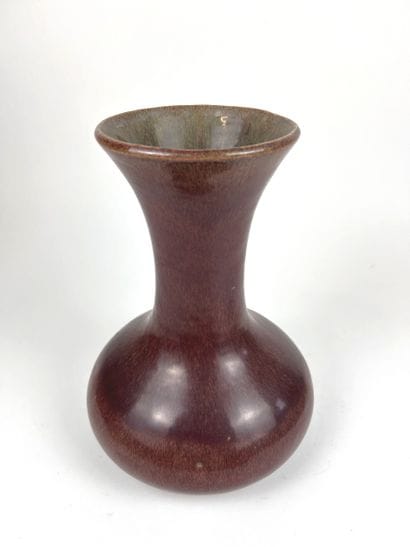 CHINA, first half of the 20th century
Bulbous...