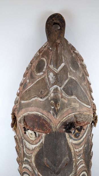 LARGE DECORATIVE PIECE in the shape of a...
