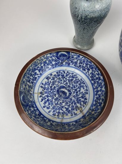 CHINA, 19th century
LOT consisting of a blue-and-white...