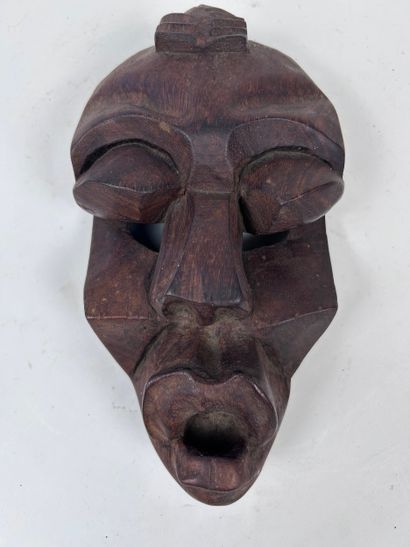 SET OF THREE AFRICAN-STYLE MASKS
Medium-hard...