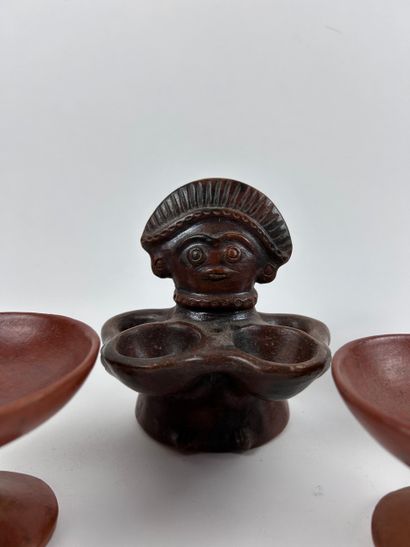 MEXICO, MAYA
SPICE JAR
Made of brown terracotta,...