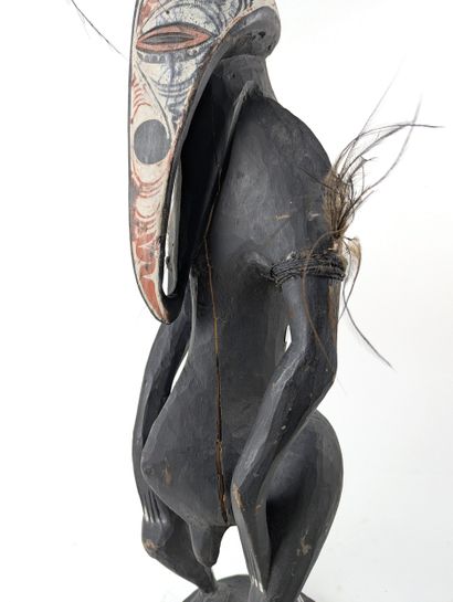 Sepik-style STATUE, Papua New Guinea 
Wood...