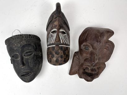 SET OF THREE AFRICAN-STYLE MASKS
Wood with...
