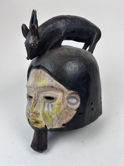 SET OF THREE MASKS, Democratic Republic of...
