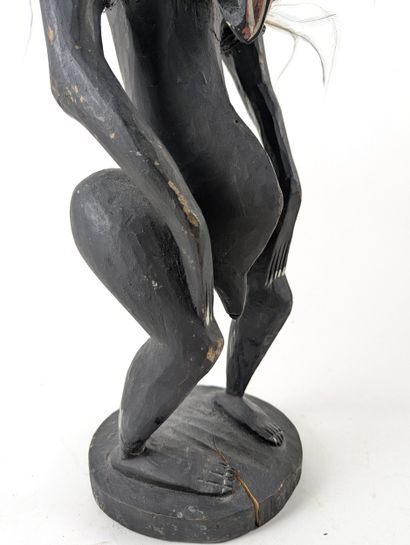 Sepik-style STATUE, Papua New Guinea 
Wood...