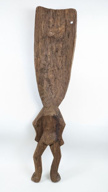 Oceania-style STATUE
Wood with brown and...