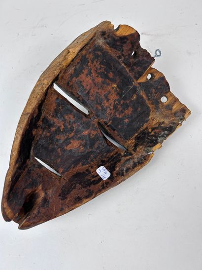 SET OF THREE AFRICAN-STYLE MASKS
Wood with...