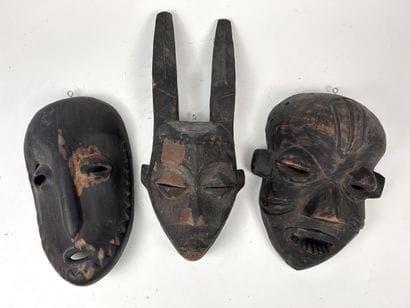 SET OF THREE AFRICAN-STYLE MASKS
Wood with...
