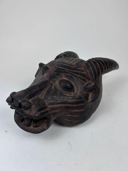 SET OF TWO AFRICAN-STYLE MASKS
Wood with...