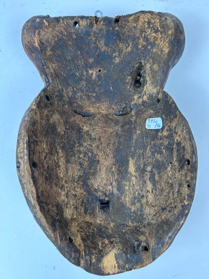 SET OF THREE AFRICAN-STYLE MASKS
Wood with...