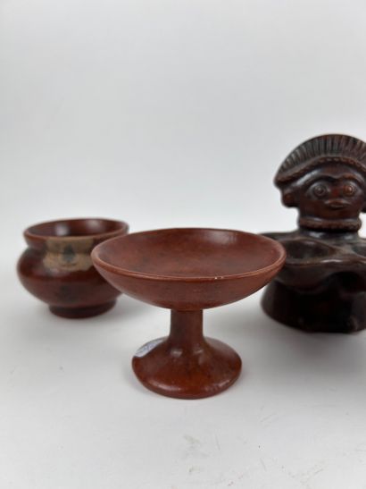 MEXICO, MAYA
SPICE JAR
Made of brown terracotta,...