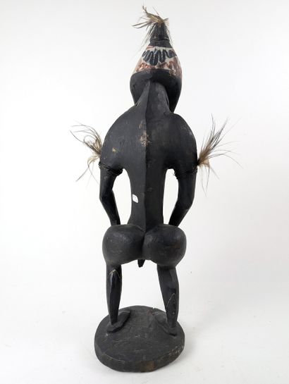 Sepik-style STATUE, Papua New Guinea 
Wood...