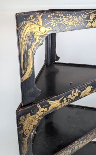 CHINA, late 19th century
FOUR stackable triangular...