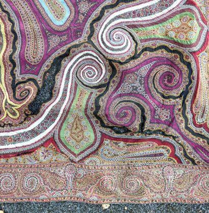 Cashmere shawl with Indian motifs.
INDIA,...