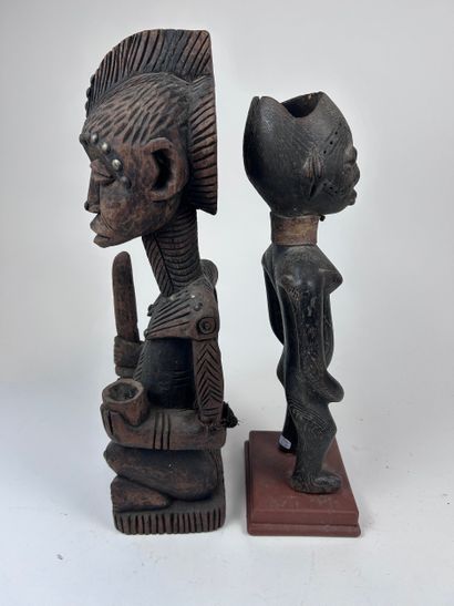 SET OF TWO STATUES, African style
Wood with...