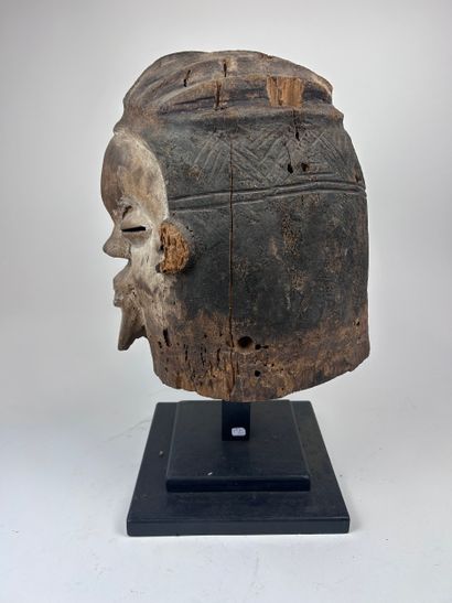 SUKU HELMET, Democratic Republic of the Congo...