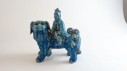CHINA, ca. 1900
SCULPTURE in turquoise-glazed...