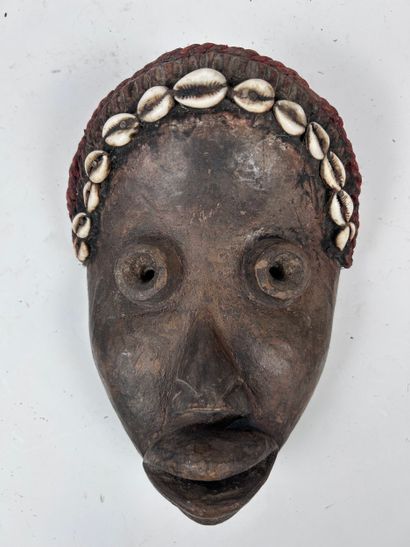 SET OF THREE AFRICAN-STYLE MASKS
Medium-hard...