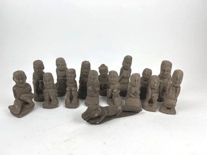 KOREA 
SET OF 16 KOREAN BUDDHIST STATUETTES...