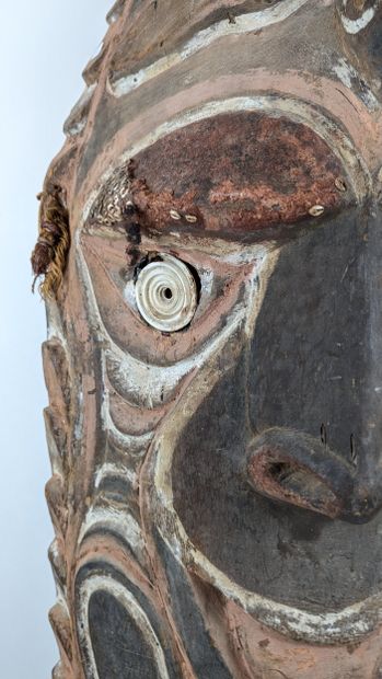 LARGE DECORATIVE PIECE in the shape of a...