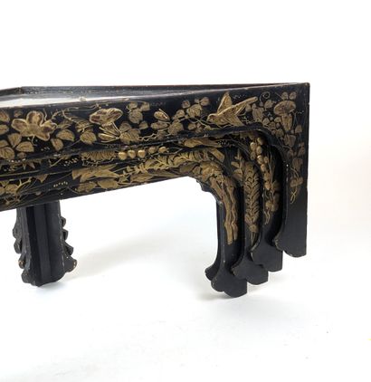 CHINA, late 19th century
FOUR stackable triangular...