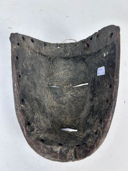 SET OF THREE AFRICAN-STYLE MASKS
Wood with...