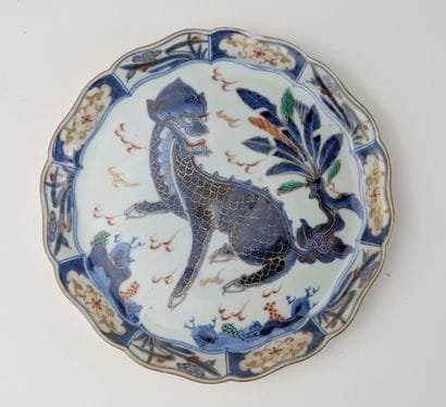 JAPAN, 19th century
Imari porcelain plate...