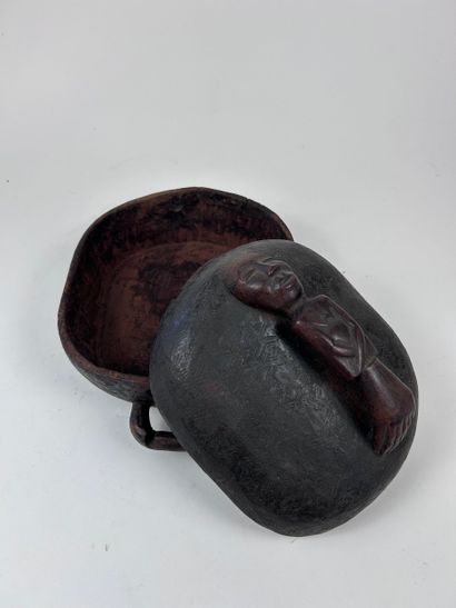 SET OF A LARGE BOX AND A DRUM, Kuba style,...