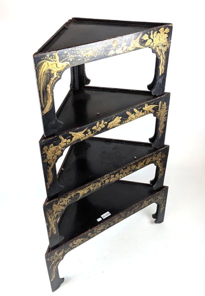 CHINA, late 19th century
FOUR stackable triangular...