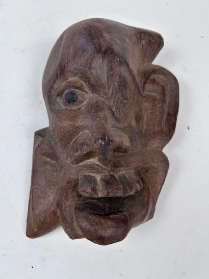 SET OF THREE AFRICAN-STYLE MASKS
Wood with...