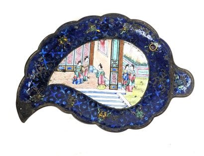 CHINA, 20th century
Lotus-flower-shaped enameled...