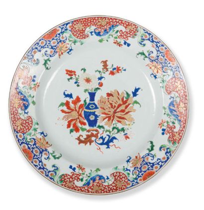 CHINE de commande.

Plat rond en porcelaine,...