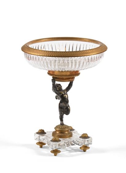 Coupe en cristal taillé
Monture en bronze...