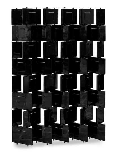 D'après Eileen GRAY (1878-1976)
Briques
Paravent...