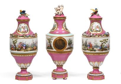 MEISSEN
Importante garniture en porcelaine...