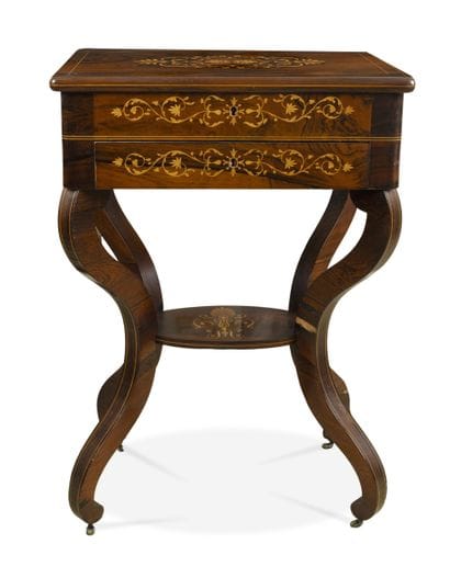 Ecritoire de salon en bois de placage exotique...