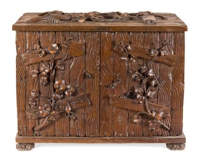 VIARDOT Aîné (XIXe siècle)
Médailler en bois...