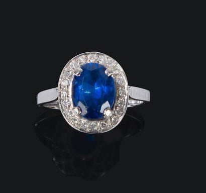 18K (750/000) white gold 