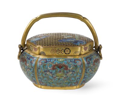 CHINE - Epoque QIANLONG (1736 - 1795)
Chaufferette...