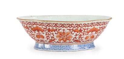 CHINA - Circa 1900
Polylobed polychrome enameled...