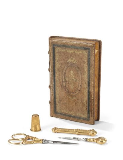 18K (750/000) yellow gold sewing kit including...